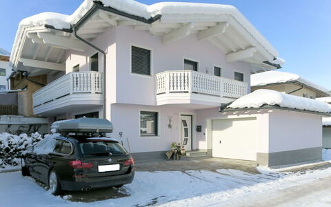 Regina: Property, House, Home, Building, Residential Area, Car, Vehicle, Roof, Real Estate, Apartment