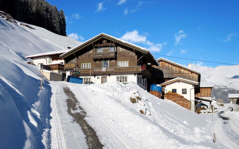 Oberkofl: Sky, Cloud, Snow, Building, Mountain, Window, House, Slope, Cottage, Terrain