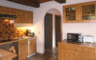 Accommodation:&nbsp;Luna 615.1