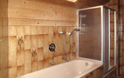Accommodation:&nbsp;Solea 615.2