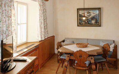 Accommodation:&nbsp;Burg Biedenegg, Schrofenstein 610.1