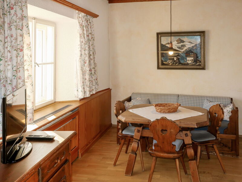 Accommodation:&nbsp;Burg Biedenegg, Schrofenstein 610.1