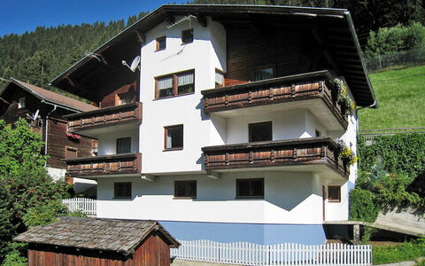 Kappl 605: Paint, Balcony
