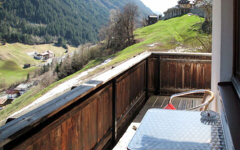 Kappl 605: Plant, Mountain, Building, Tree, Wood, Slope, Grass, House, Sky, Landscape
