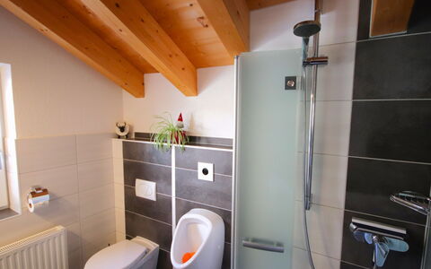 Bergblick: Plumbing Fixture, Interior Design, Flooring, Bathroom, Floor, Sink, Bathroom Sink, Tap, Plumbing, Home