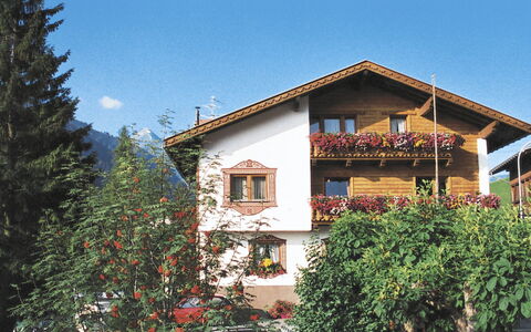 Sankt Anton am Arlberg 607: Sky, Building, Plant, Window, House, Vegetation, Cottage, Slope, Wood, Tree