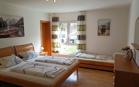 Schmidt: Furniture, Property, Picture Frame, Comfort, Wood, Window, Interior Design, Lighting, Bed Frame, Floor