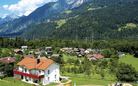 Schmidt: Sky, Mountain, Cloud, Ecoregion, Natural Landscape, Nature, Highland, Vegetation, Plant, Land Lot