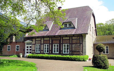 Wingst 642: Property, House, Home, Building, Estate, Real Estate, Cottage, Residential Area, Architecture, Manor House