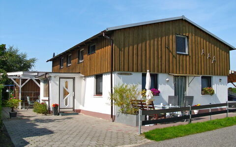 Otterndorf 663: Sky, Plant, Window, Building, Wood, Tree, Land Lot, House, Cottage, Slope