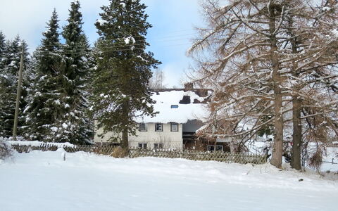 Feldberg 608: Snow, Winter, Tree, Property, Freezing, Home, House, Sky, Cottage, Geological Phenomenon