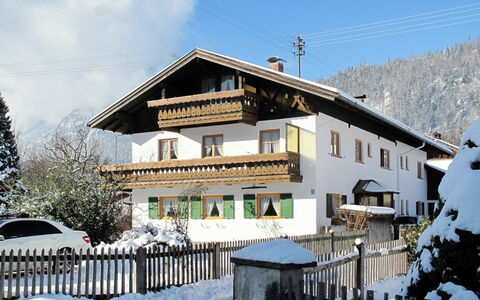 Garmisch-Partenkirchen 627: Sky, Building, Snow, Property, Window, Cloud, Mountain, Fence, House, Tree