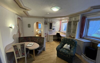 Accommodation:&nbsp;Wank 627.1