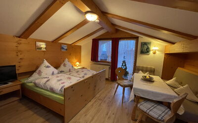 Accommodation:&nbsp;Fricken 627.3