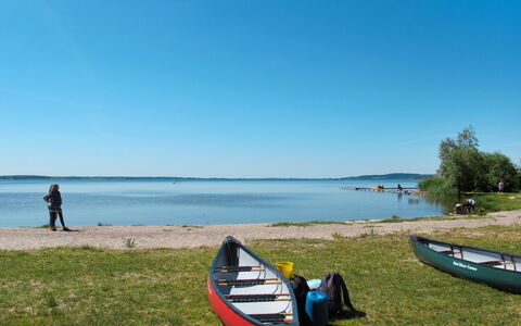 Verchen 607: Water, Sky, Boat, Plant, Watercraft, Boats And Boating--Equipment And Supplies, Cloud, Tree, Lake, Beach