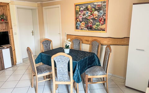 Waren 609: Furniture, Interior Design, Flooring, Wood, Floor, Table, Chair, Room, Lighting, Dining Room