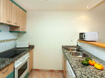 Accommodation:&nbsp;Port Pals Eiii 646.6