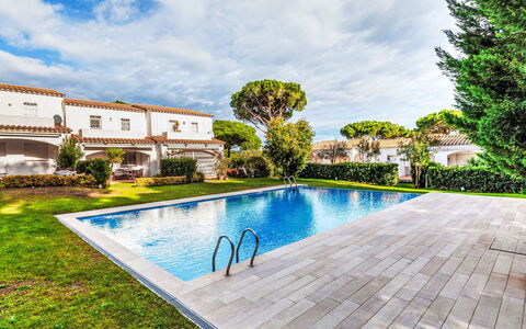 Trebol Blanco: Swimming Pool, Residential Area, Resort, Estate, Leisure, Hacienda, Garden, Mansion, Villa, Eco Hotel