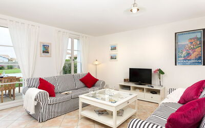 Le Domaine de Fontenelles 604.6: Room, Property, Furniture, Living Room, Interior Design, Real Estate, Floor, Building, Home, House