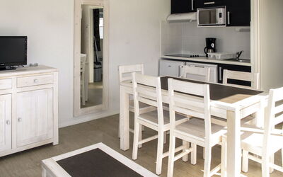 Accommodation:&nbsp;Les Grands Rochers 607.3