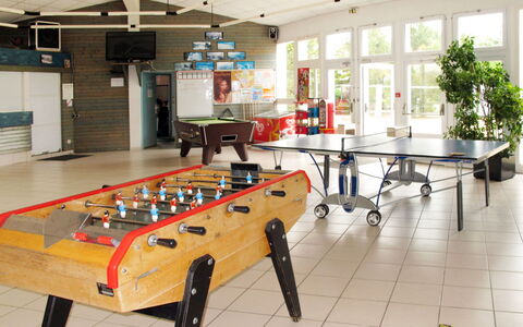 Saint Hilaire de Riez 606: Table, Room, Building, Floor, Interior Design, Furniture, Flooring, Games, Indoor Games And Sports, Vehicle