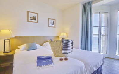 Accommodation:&nbsp;Reine Marine -T2 Face Mer 607.2