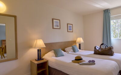 Accommodation:&nbsp;Reine Marine- T2 Sud 607.5