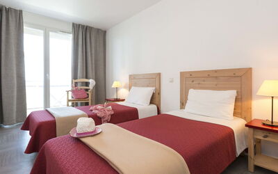 Accommodation:&nbsp;Odalys Domaine des Roches Jaunes 614.5