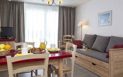 Accommodation:&nbsp;Odalys Domaine des Roches Jaunes 614.2