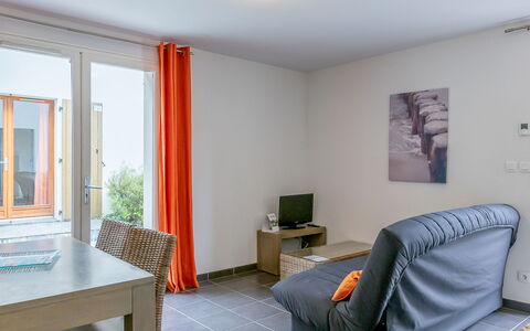 Accommodation:&nbsp;Les Rives du Lac 655.5