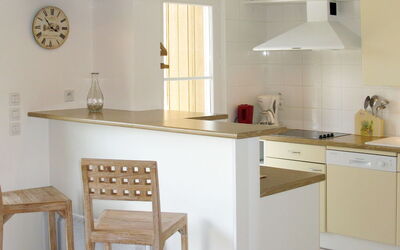 Accommodation:&nbsp;Atlantic Green V6I 659.1