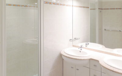 Accommodation:&nbsp;Eden Parc Golf de L'Ardilouse V8Is 660.3