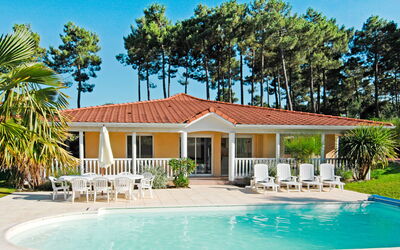 Accommodation:&nbsp;Eden Parc Golf de L'Ardilouse V4Is 660.1