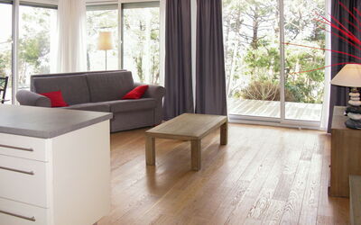 Oyana (Ach155) 616.6: Furniture, Floor, Room, Laminate Flooring, Wood Flooring, Interior Design, Property, Hardwood, Flooring, Living Room