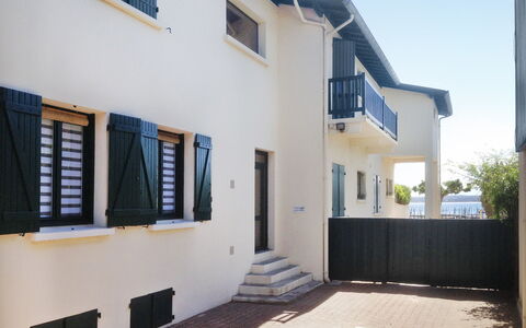 Las Delicias: Sky, Window, Building, Property, Shade, Interior Design, House, Plant, Real Estate