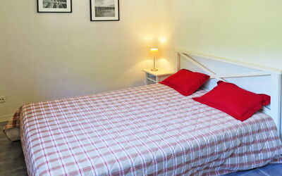 Accommodation:&nbsp;Les Rives de Saint Brice 608.5