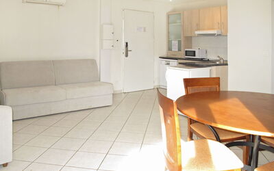 Accommodation:&nbsp;Du Lac (Vca101) 602.2