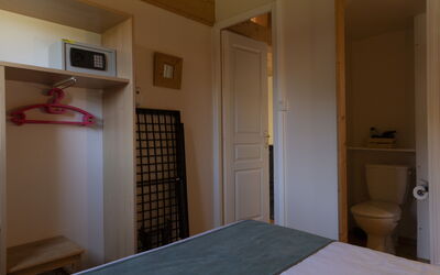 Accommodation:&nbsp;Domaine de Sévenier Chêne Vert 620.3