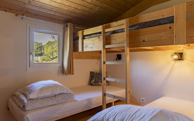 Accommodation:&nbsp;Domaine de Sévenier Chêne Blanc 620.1