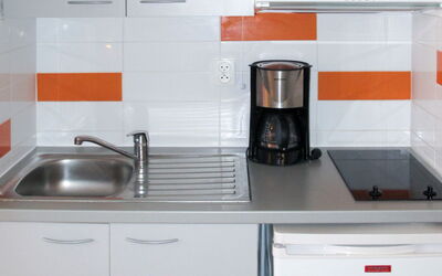 Accommodation:&nbsp;Cap Med 604.1