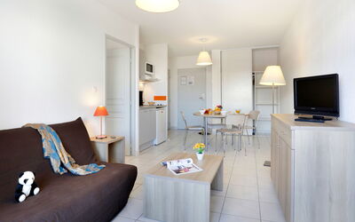 Accommodation:&nbsp;Cap Med 604.1
