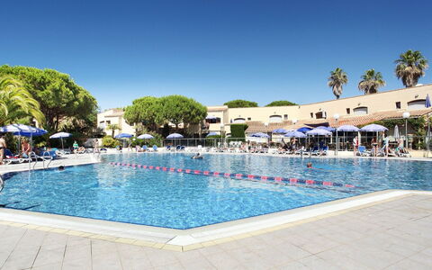 Cap D'Agde 613: Water, Sky, Swimming Pool, Building, Tree, Rectangle, Leisure, Real Estate, Chair, Recreation