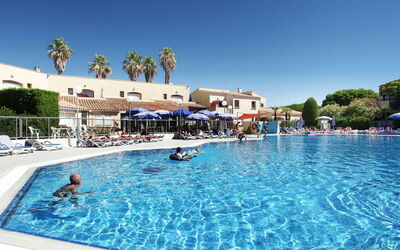 Cap D'Agde 613: Water, Sky, Swimming Pool, Building, Tree, Leisure, Resort Town, Outdoor Furniture, Recreation, Fun