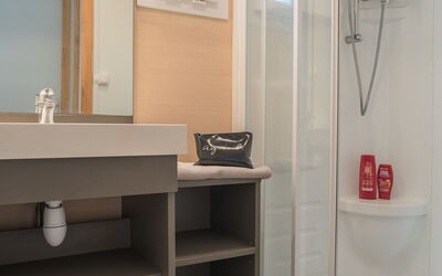 Accommodation:&nbsp;Le Mediterranée 628.4