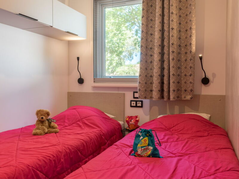 Accommodation:&nbsp;Le Mediterranée 628.9