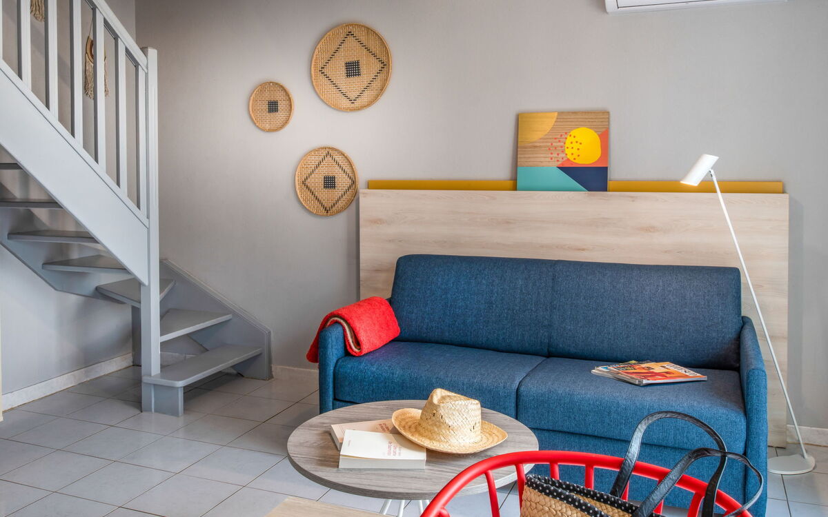 Accommodation:&nbsp;Domaine du Golf 612.8