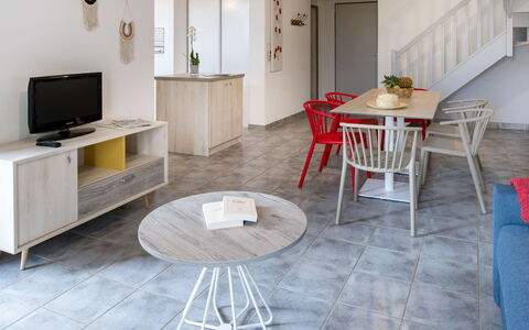 Accommodation:&nbsp;Domaine du Golf 612.7