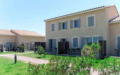 Accommodation:&nbsp;Domaine du Golf 612.5