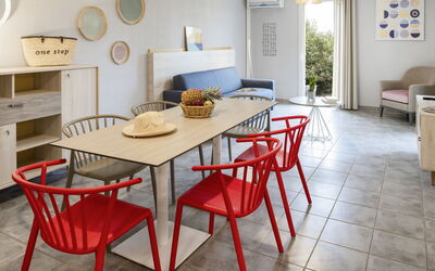 Accommodation:&nbsp;Domaine du Golf 612.7