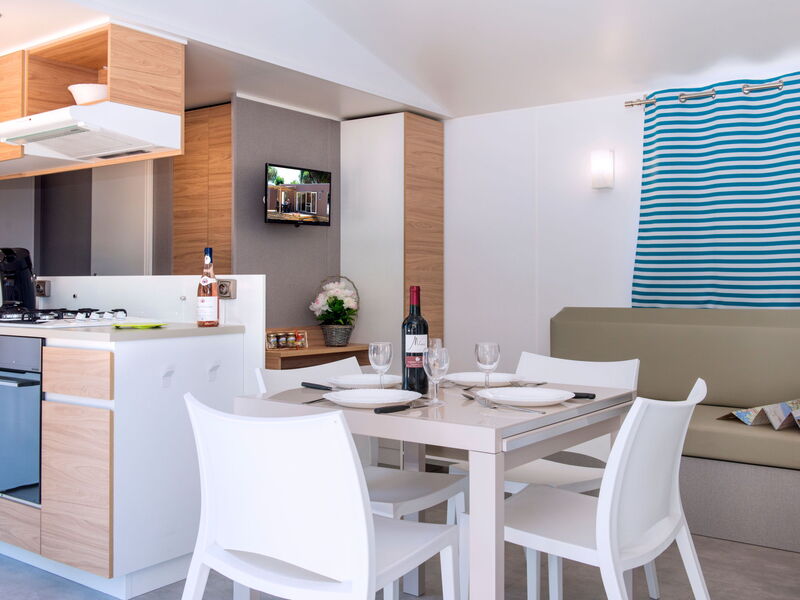 Accommodation:&nbsp;Domaine Les Mûriers 604.5